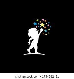 Reaching Star logo, Online Learning logo 
designs vector, Kids Dream logo, Reach Dreams logo
