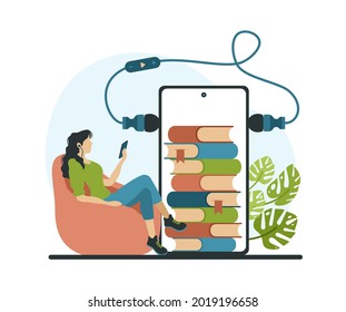 Leyendo y escuchando libros en línea. A la mujer con auriculares se le escucha una nueva novela a través de aplicaciones móviles. Biblioteca web de literatura de novelas con actuación de voz y texto. Concepto plano de vector