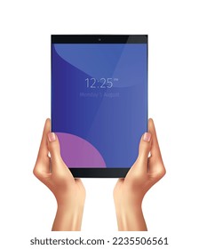 Composición realista con manos humanas sosteniendo un gadget moderno de pantalla táctil sobre ilustración vectorial de fondo en blanco