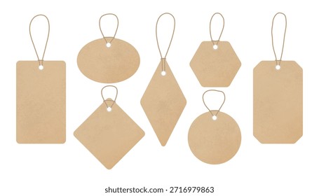 Etiquetas de papel de artesanía realistas establecidas en cadena. Etiquetas de Precio en blanco y maquetas de tarjetas de marca en Formas redondas, cuadradas, rectangulares, ovaladas y rombos. Etiquetas de cartón de Vector kraft aisladas sobre fondo transparente