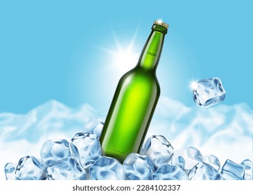 Botella de cerveza verde realista en cubos de hielo. Publicidad de cerveza con paisaje helado de montaña. Ilustración del vector