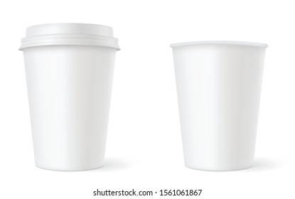 Realistic set mockup paper coffee cups on white background. 3D vector mockup - stock vector.