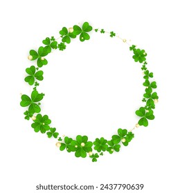 Realistic shamrock twisted wreath. Round Clover luxury frame. Green gold leaves floral garland. Trefoil border. St Patricks Day decoration for greeting card. Irish motif. Vector illustration EPS 10.