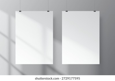 Maquete vetor realista de dois cartazes verticais A4 brancos com sombras suaves da janela dentro vazio interior minimalista. Modelo de apresentação de produto ou impressão