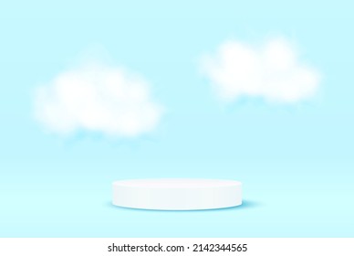 Nubes esponjosas blancas realistas sobre un fondo azul con un podio blanco redondo.