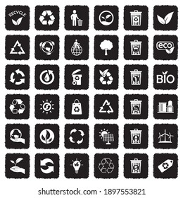 Recycle Icons. Grunge Black Flat Design. Vector Illustration.