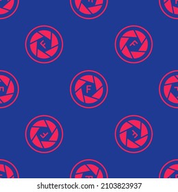 Red Camera shutter icon isolated seamless pattern on blue background.  Vector