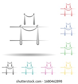 Icono de juego de varios colores de alfombra roja. Línea delgada simple, esquema de iconos de teatro para ui y ux, sitio web o aplicación móvil