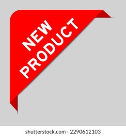 Color rojo del cartel de la etiqueta de esquina con la palabra nuevo producto sobre fondo gris