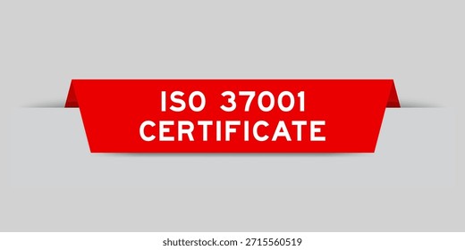 Rótulo inserido com a palavra certificado ISO 37001 sobre fundo cinzento
