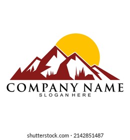 Logo del vector de ilustración de la montaña roja y del sol