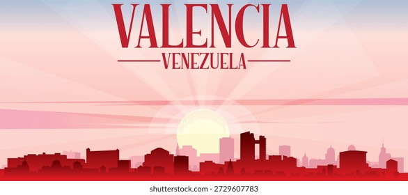 Cartaz panorâmico vermelho do horizonte da cidade com edifícios de fundo nebulosos, nascer do sol, lua e nuvens de VALÊNCIA, VENEZUELA