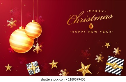 Afiche rojo o diseño de plantilla decorado con baudias colgantes, cajas de regalo, estrellas y copos de nieve para la celebración de Navidad y Año Nuevo.