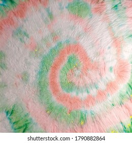 Red Tie Dye Swirl. Colorful Circle Pattern. Green Swirl Background. Tie Dye Dirty Circle. White Green Tie Die. Spiral Dyed Print. Hippie Abstract Batik. Vector Round Circle. Dyed Spiral Background