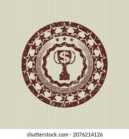 Trofeo rojo con símbolo de dinero dentro del icono dentro de la estampilla de textura de hule molesto. 