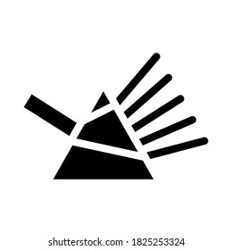 refracción del vector de icono de glifo de prisma de rayos de luz. refracción del signo prismático de los rayos de luz. símbolo de contorno aislado ilustración negra