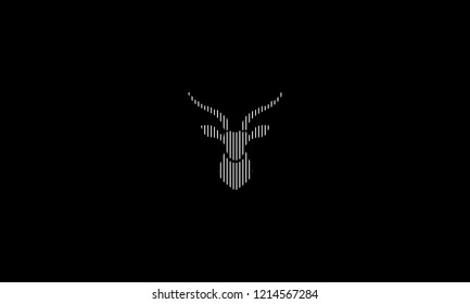 REINDEER LOGO WITH NEGATIVE SPACE EFFECT FOR LOGO DESIGN OR ILLUSTRATION USE