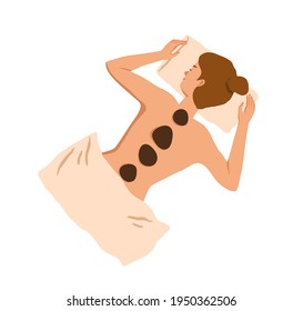 Relajante mujer descansando durante la terapia de masaje de piedra en el Spa and Wellness center. Tratamiento del cuerpo y la piel para la salud y el bienestar en el salón de belleza. Ilustración vectorial plana aislada en blanco