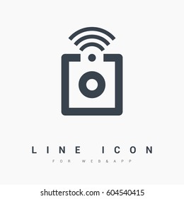 Remote control isolated minimal icon. game line vector icon for websites and mobile minimalistic flat design.