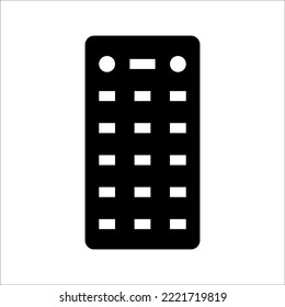 Remote-Symbol. Dünne lineare Fernumrisssymbol einzeln auf weißem Hintergrund aus intelligenter Haussammlung. Zeilenvektorzeichen, Symbol für Web und Mobile.