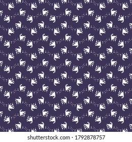 Wiederholtes Muster, bestehend aus kleinen zerteilten Pflastern und Flecken. Dekorative Grafiken in Blau und Weiß. Textildesign.