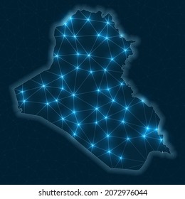 Mapa de la red de la República del Iraq. Mapa geométrico abstracto del país. Conexiones digitales y diseño de telecomunicaciones. Red de Internet brillante. Ilustración vectorial limpia.