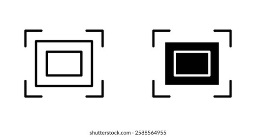 Resize vectors icons set in filled and strokes on white background