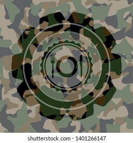 restaurant icon on camouflage pattern