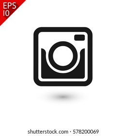 Retro camera icon. One of set web icons