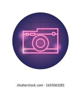 Design von Symbolen im Neonstil der Retro-Kamera, Gadget-Technologie-Fotoausrüstung für digitale Fotografie und elektronische Vektorillustration