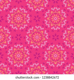 Retro Flower Starburst Seamless Vector Pattern. Stylized Floral All Over Print in 70s Style. Colorful Trendy Boho Background for Feminine Fashion Print, Girly Stationery, Floral Packaging. Pink Purple