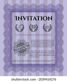 Invitación retro. Diseño sofisticado. Con un fondo complejo. Personalizable, fácil de editar y cambiar los colores.  Color violeta.