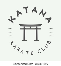 Retro Japanese torii gate in vintage style. Vector Illustration
