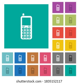 Iconos planos multicolores de teléfonos móviles retro en fondos cuadrados simples. Se incluyeron variaciones de iconos blancos y oscuros para efectos de movimiento o activos.