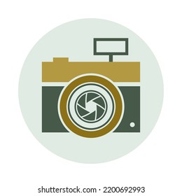 Retro photo camera icon. Vintage photography design. Vector illustration.