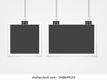 Retro-Fotorahmen hängt an einer Wand. Vektorgrafik