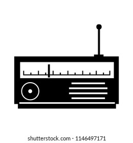 Retro radio icon. Vector image