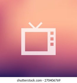 Retro-TV-Symbol in flachem Stil für Web- und mobile, moderne minimalistische flache Design. Vektor-weiße Symbol auf Farbverlauf-Maschenhintergrund