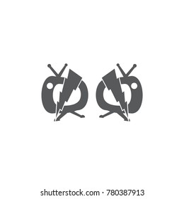 retro television with thunder symbol vector