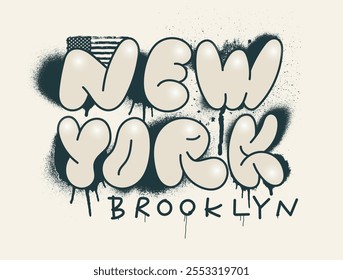 Tipografía retro y letras varsity college estados unidos de america eslogan Nuevo York Brooklyn impresión con efecto de graffiti spray y american flag. Caligrafía para tela, camiseta, sudadera con capucha.