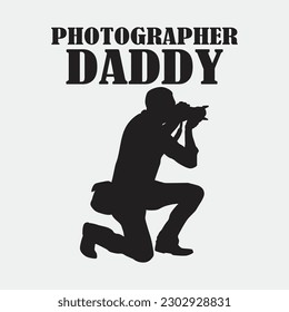 Retro Vintage Daddy Photographer T-Shirt Dad Father's Day