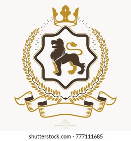 Retro vintage Insignia. Vector design element.