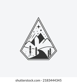 Conception du logo Retro Vintage Mountain Sea Adventure