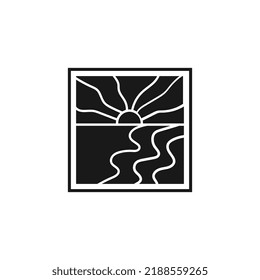 Conception du logo Retro Vintage Mountain Sea Adventure