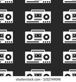 Retro White radio on Black Background Vector Seamless Pattern
