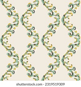 Rhombus Ikat Vektor Muster. Ogee Geometric Print. Aquarell Batik Nahtloses Design. Lebhafter Teppich Rug Chevron Motif.  Abstrakter ethnischer Kilim.  Nasse Vintage Tie Dye Ornament. Gold, Beige und Grün