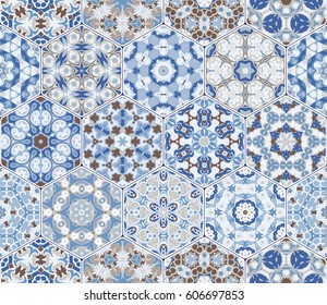 Un rico conjunto de azulejos hexagonales en tonos azules y marrones. Elementos coloridos de estilo oriental. Ilustración vectorial.