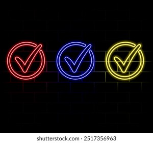 Marcas de verificación correctas. Iconos púrpuras de la marca de verificación, aislados. Marcas de verificación simples. Símbolos de la lista de comprobación.