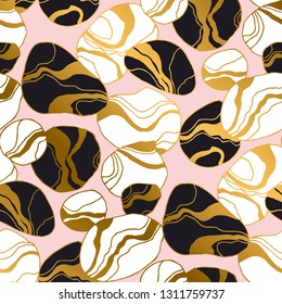 River pebbles hand drawn seamless pattern. Black, white rocks golden marble texture. Abstract stones flat outline drawing. Luxury gravel on pink background. Textile, wallpaper, wrapping paper design