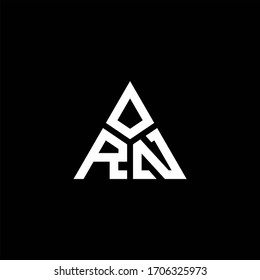 RN-Monogramm-Logo mit 3 Stücken Form einzeln auf Dreiecksdesign-Vorlage
